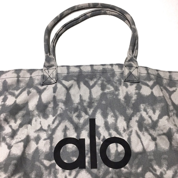 ALO Yoga Gray Tie Dye Canvas Shopper Tote Bag - Picture 3 of 4